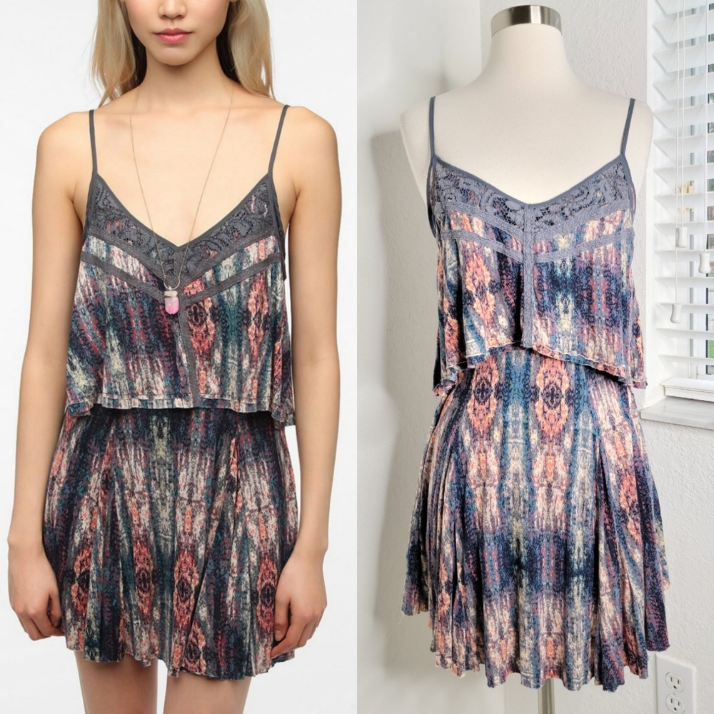 URBAN OUTFITTERS ECOTE Double Layer Knit Dress M.